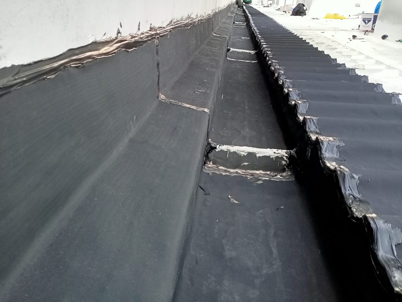 Metal Roof Gutter Waterproofing