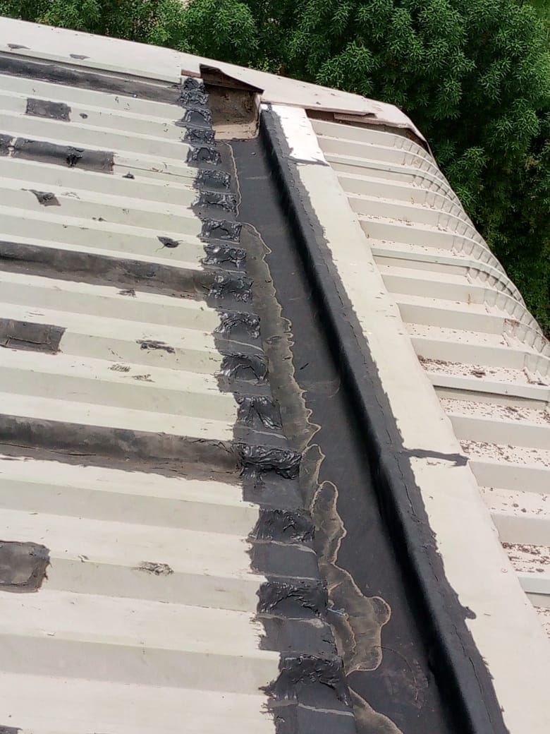 Metal Roof Gutter Waterproofing